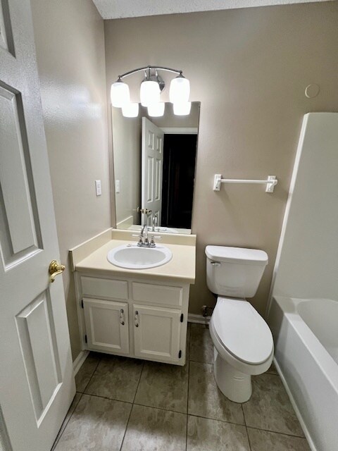 Building Photo - 506 Creekwood Cir S