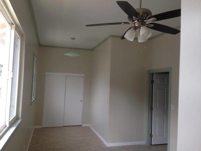 Building Photo - 17 Kauila St