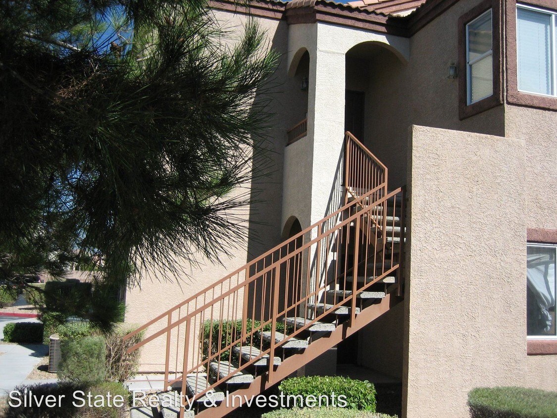 Primary Photo - 9580 W Reno Ave