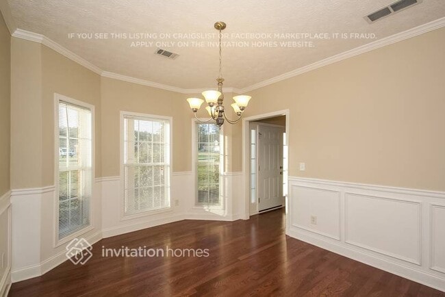 Foto del edificio - 225 Hedgewood Dr