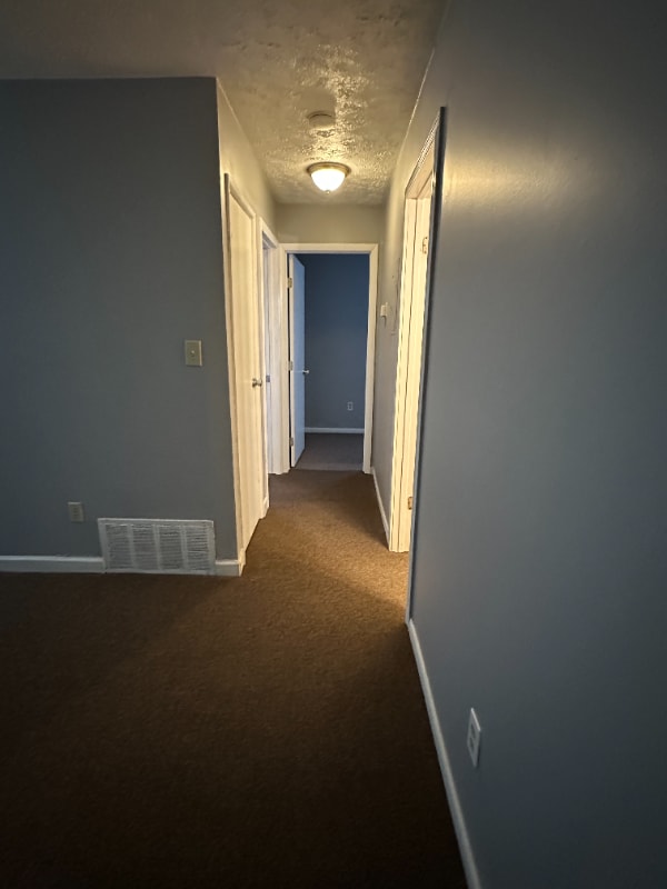 Building Photo - 1392 Summit St