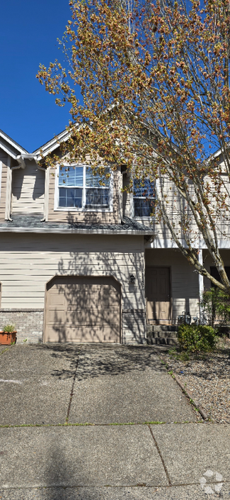 Building Photo - 18555 SW Takena Ct