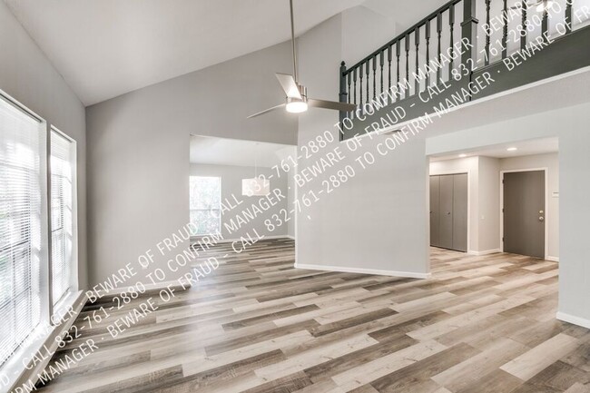 Foto del edificio - 8805 Wood Glen Dr