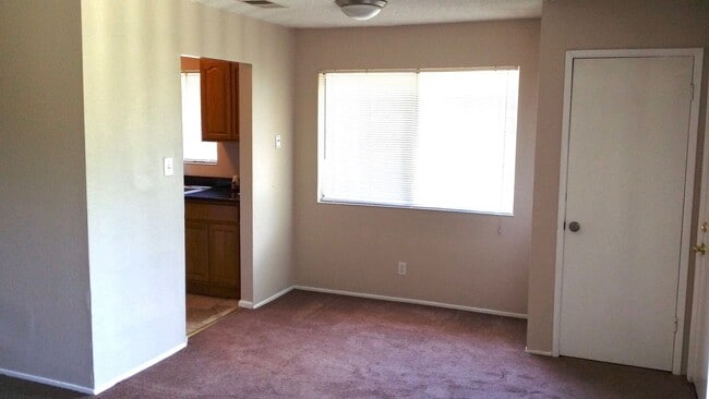 Building Photo - 2 Bedroom 1 Bathroom Condo in Antioch - CO...