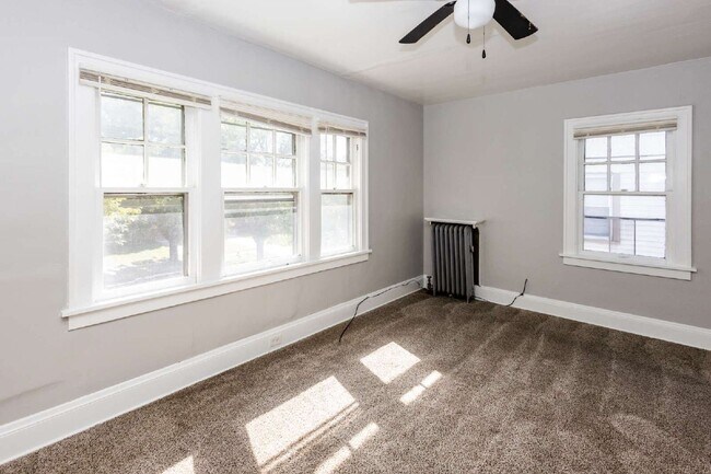 Foto del edificio - 3147 E Derbyshire Rd