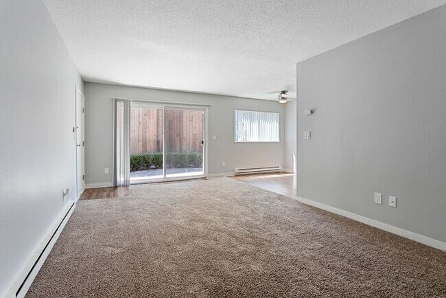 Foto del edificio - Charming upgraded 2 bedroom 1 bath at Gate...