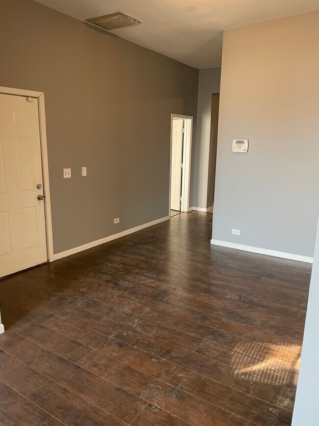 Dining room - 1242 S Central Park Ave