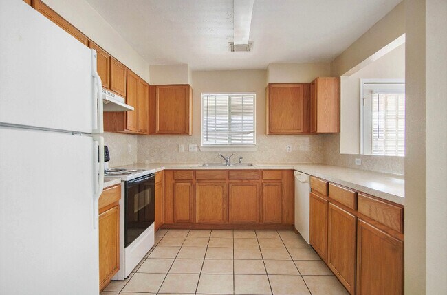 Building Photo - 1233 Lovett St