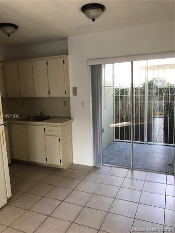 Foto del edificio - 2750 SW 10th Terrace