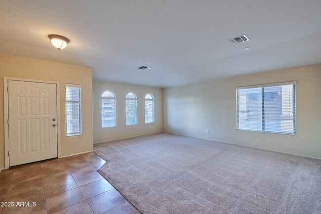 Foto del edificio - 9137 W Kirby Ave