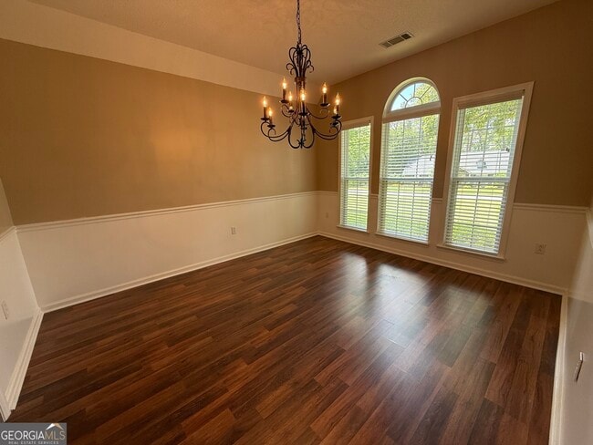 Building Photo - 525 St Andrews Cir