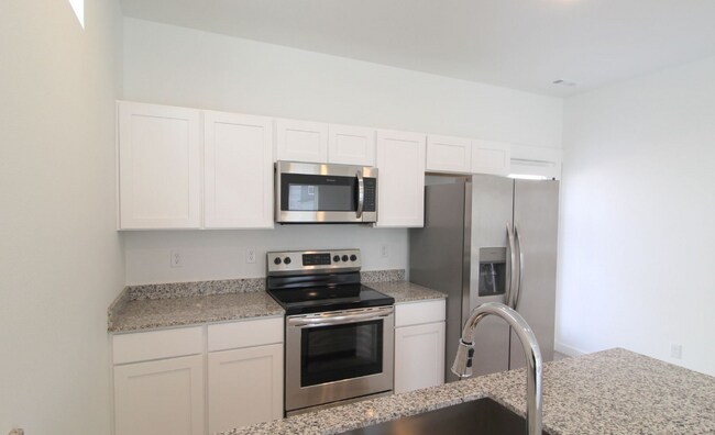 Building Photo - 1081 Ventnor Ave
