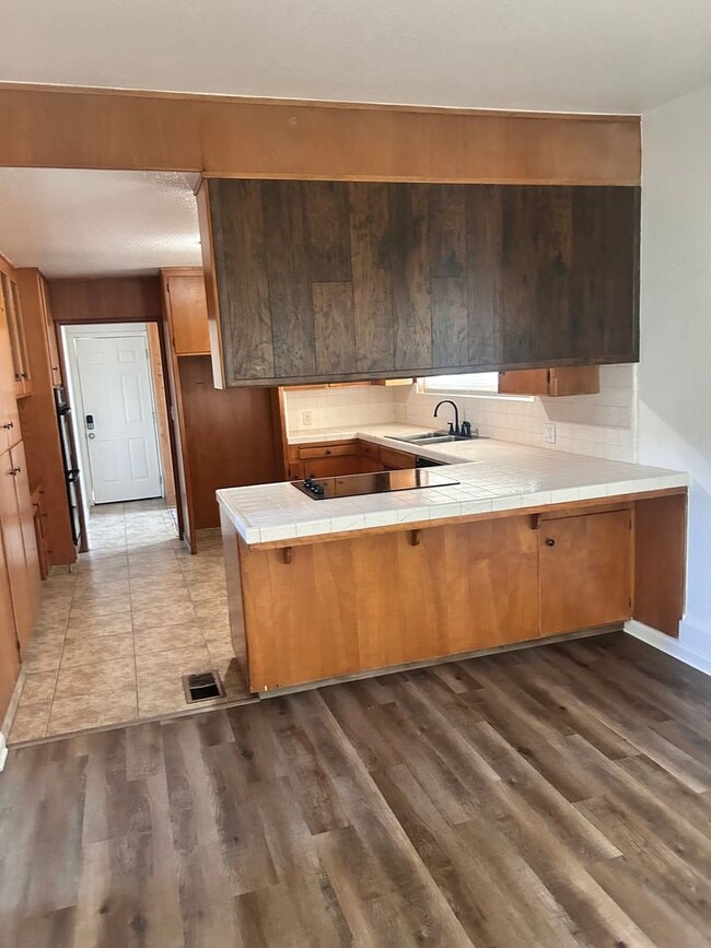 Foto del edificio - Charming 4 Bedroom/2 Bath Home in Modesto Ca
