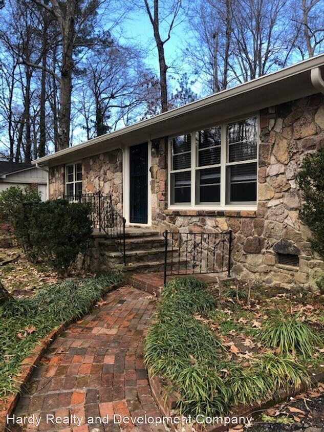 Primary Photo - 2 br, 1 bath House - 4 Walton Way