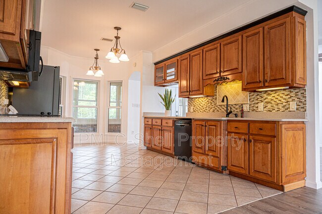 Building Photo - 2211 Tidewater Dr