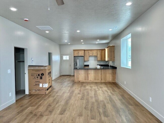 Building Photo - 7833 W 10400 N