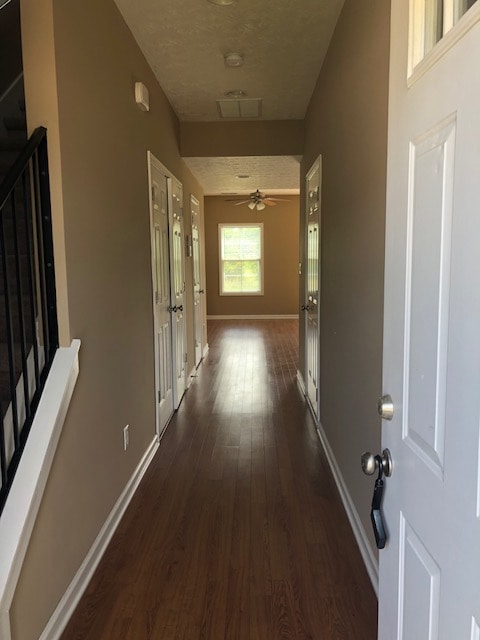 Building Photo - 554 Village Creek Dr