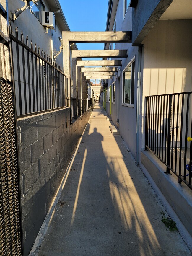 Camina a todos los apartamentos - 720 N Market St