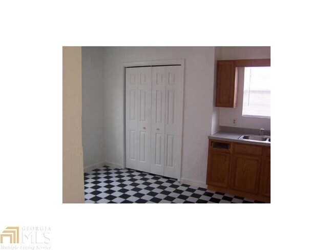 Foto del edificio - 3616 Ten Oaks Ct