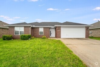Building Photo - 3509 SW Carriageway Ave