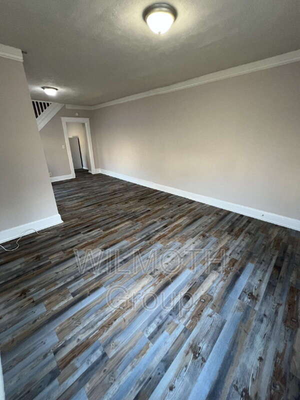 Foto del edificio - 3249 N Kenwood Ave