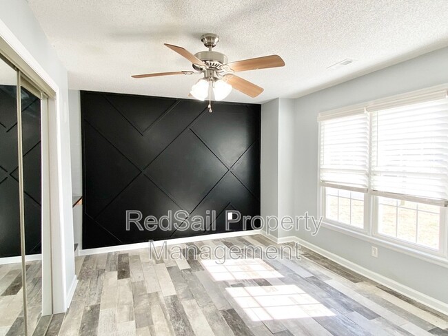 Foto del edificio - 851 Weston Ct