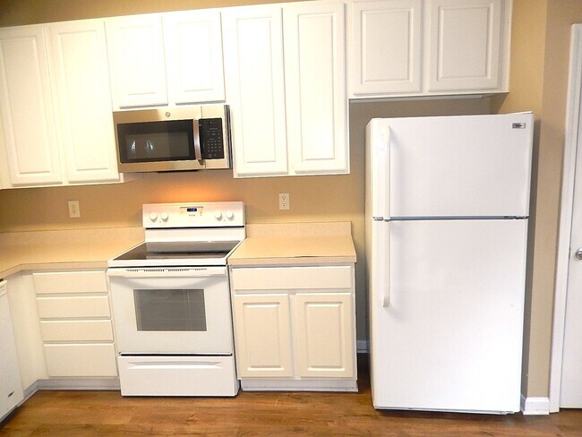 Foto del edificio - 8457 Reedy Ridge Ln