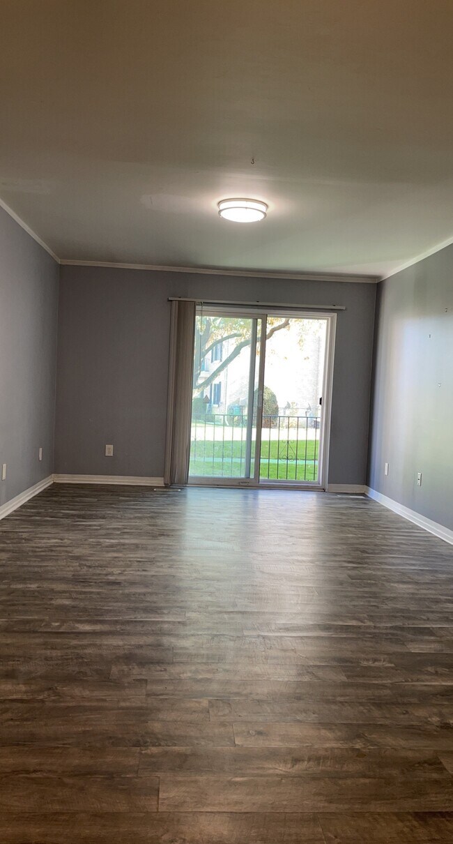 Building Photo - 14140 Merriweather St