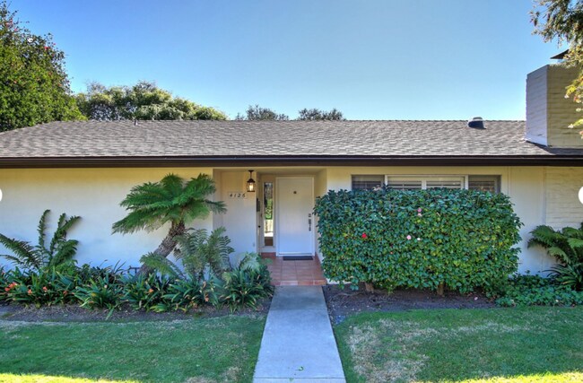 Foto del edificio - 4126 Foothill Rd