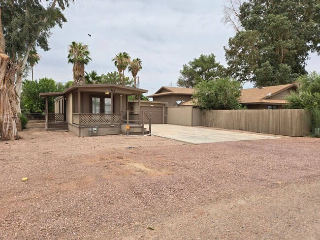 Foto del edificio - 7789 Mockingbird Dr