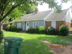 Building Photo - 2602 Pointe N Blvd