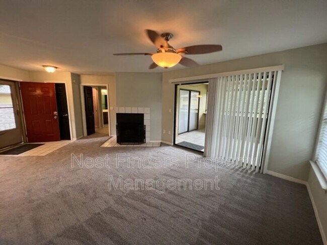 Building Photo - 10150 Belle Rive Blvd
