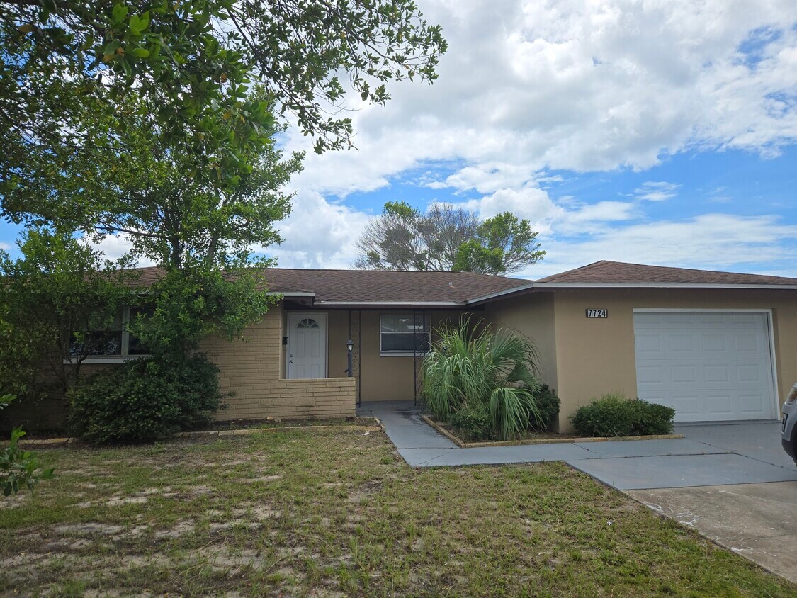 Primary Photo - 7724 Jasmine Blvd