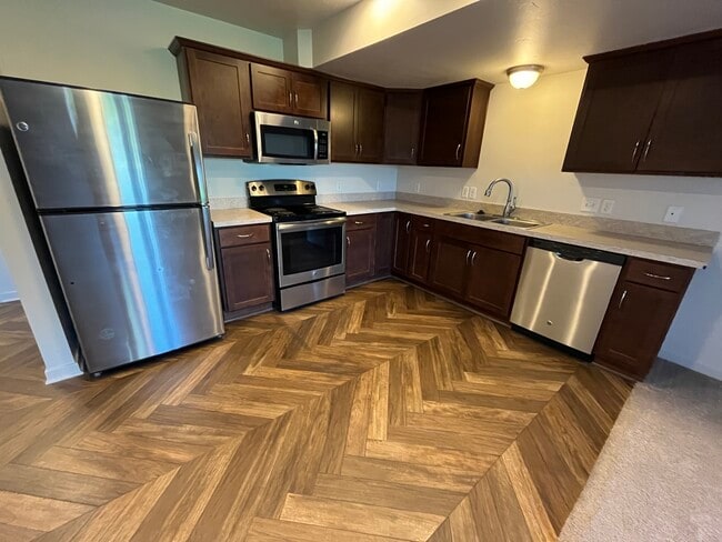 Building Photo - 3639 Black Star St