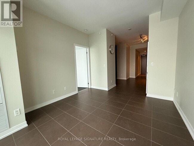 Photo du bâtiment - 170 Fort York Blvd