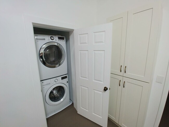 Building Photo - 98 Beltzhoover Ave