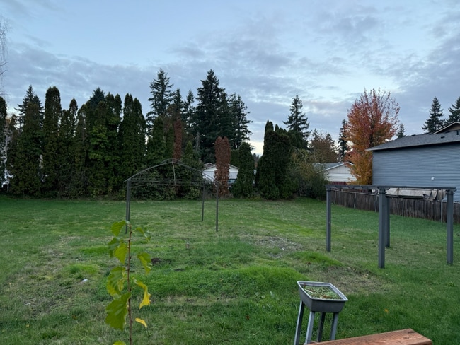 Building Photo - 17609 SE Stark St