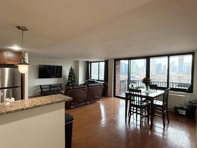Foto del edificio - 700 Grove St
