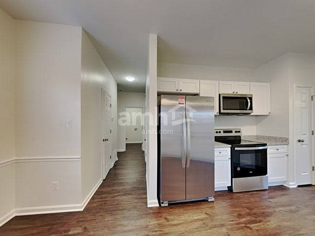 Foto del edificio - 9276 Durhamshire Dr