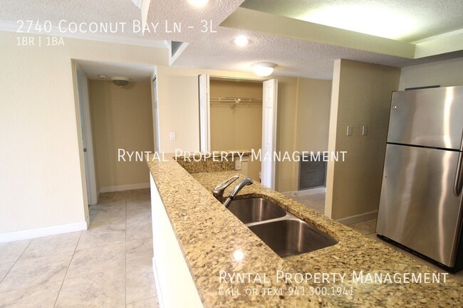 Foto del edificio - Cozy 1/1 Condo Near Downtown SRQ!