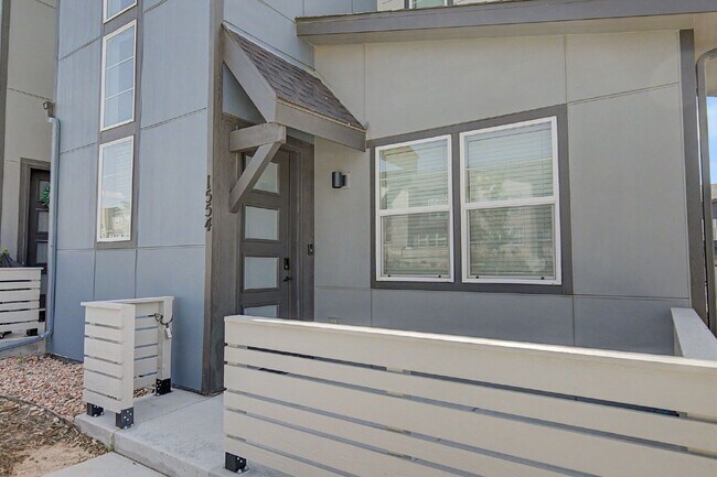 Foto del edificio - 1554 Rose Quartz Heights