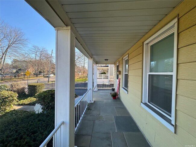 Building Photo - 73 Prime Ave