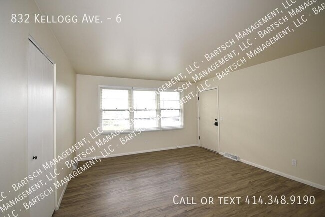 Building Photo - 832 Kellogg Ave