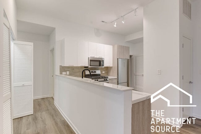 Photo - 2550 S Wabash Ave Apartment