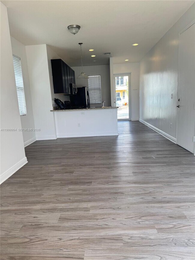 Foto del edificio - 7665 NW 88th Terrace