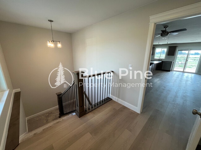 Building Photo - 6326 Ender Ln