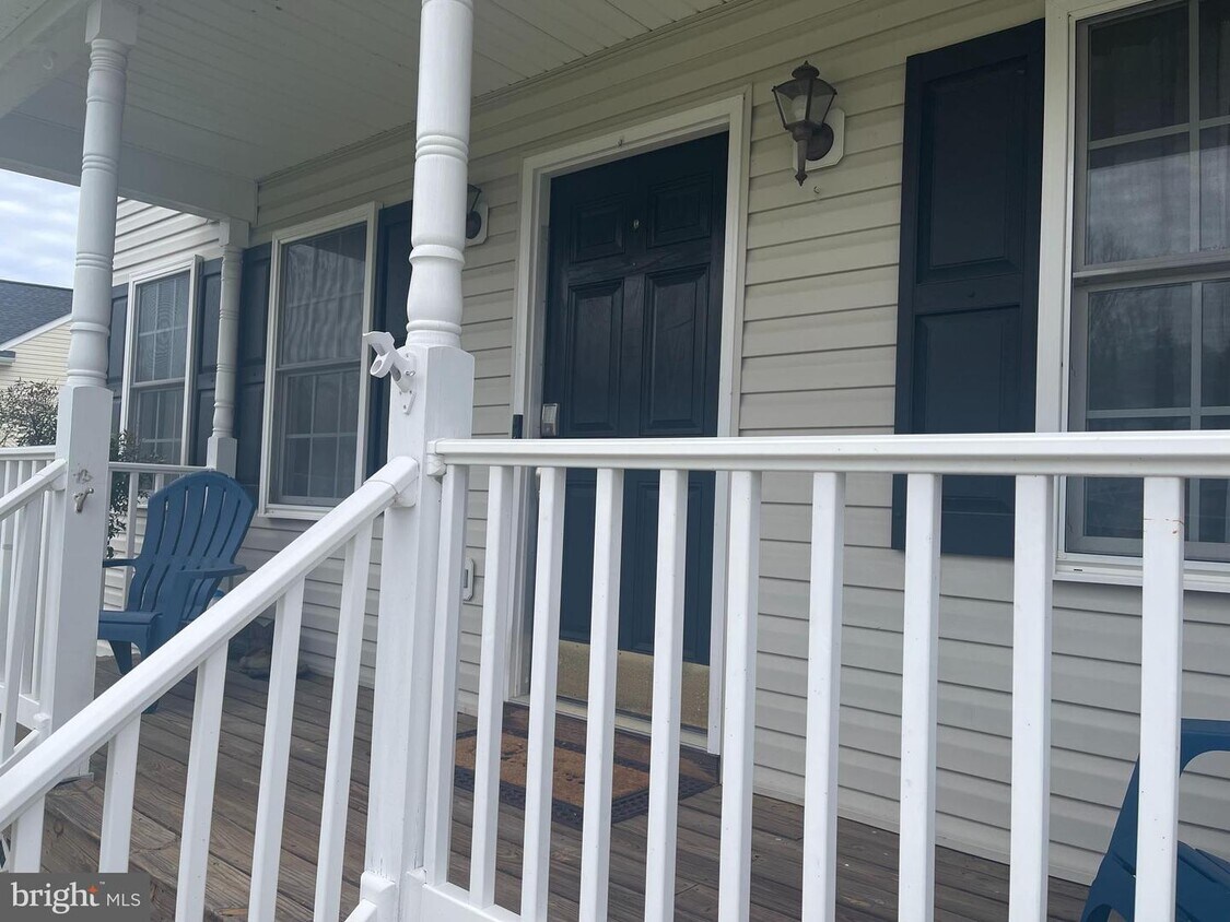 8241 Mamie's Pl, King VA 22485 House Rental in King