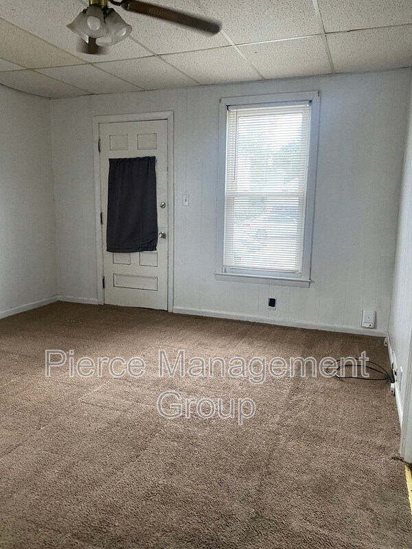 Foto del edificio - 308 Bartlett St