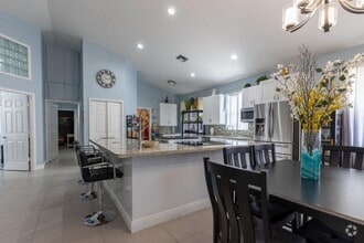 Building Photo - 11067 Springbrook Cir