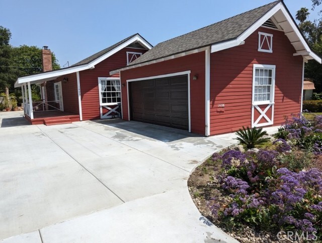 Building Photo - 1406 N Arroyo Blvd